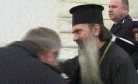 Neregulile financiare din Arhiepiscopia Tomisului, în atenţia Patriarhiei