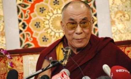 Dalai Lama şi-a amânat vizita în România. Ţara noastră nu recunoaşte independenţa Tibetului