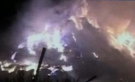 20 de persoane din Năvodari, pe drumuri din cauza unui incendiu (VIDEO)
