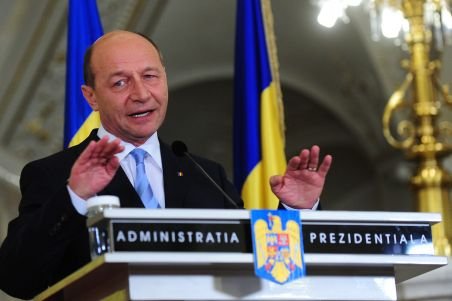 Băsescu: Poliţiştii au subminat autoritatea statului. Guvernul să rezolve problemele de disciplină (VIDEO)