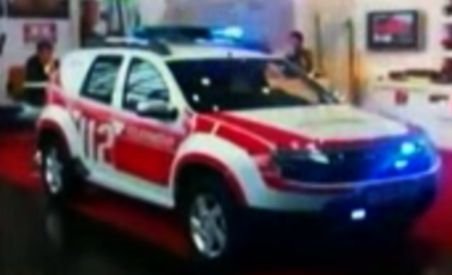 Dacia Duster, transformată de germani în maşină de pompieri (VIDEO)