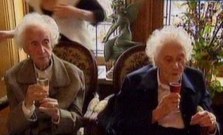 Belgia. Două surori gemene au sărbătorit împlinirea vârstei de 100 de ani (VIDEO)
