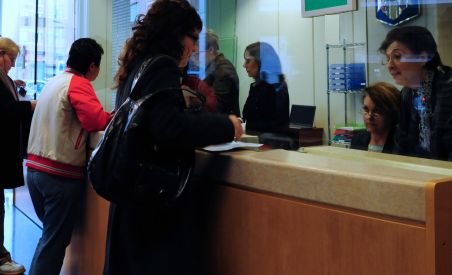 12.000 de români se pregătesc să dea în judecată băncile (VIDEO)