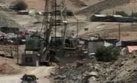 Un puţ de evacuare a ajuns la cei 33 de mineri chilieni blocaţi în subteran de două luni