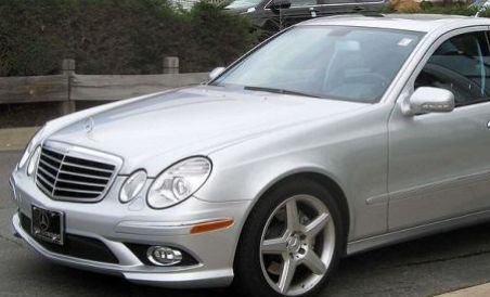 Peste 85.000 de maşini Mercedes-Benz, rechemate în service