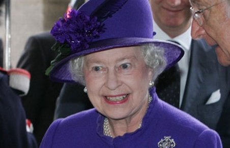 Regina Elisabeta a anulat balul de Crăciun, din cauza crizei economice (VIDEO)