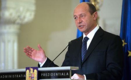 Traian Băsescu: Angajaţii de la Finanţe nu au dreptul să protesteze