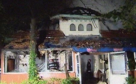 Un restaurant din Capitală a fost distrus de flăcări 