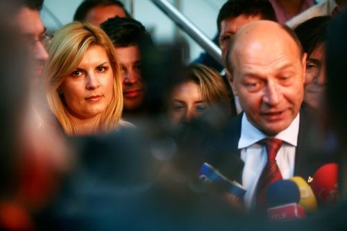 Udrea, decepţionată de Băsescu: M-a surprins că nu a dat şanse femeilor la cele mai înalte funcţii 