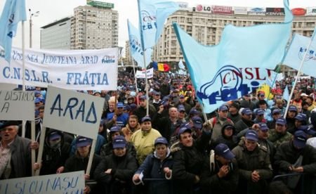 Liderul CNSLR-Frăţia: Bugetarii să oprească lucrul în semn de solidaritate cu protestatarii