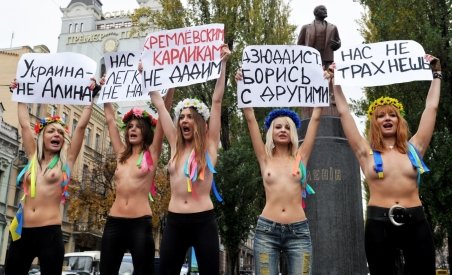 Protest topless în Ucraina, faţă de vizita lui Putin