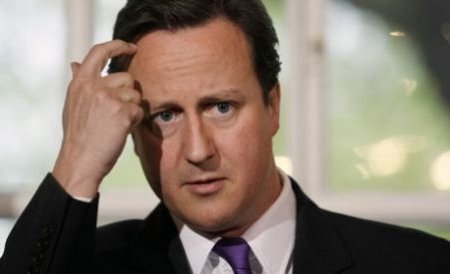 David Cameron a sunat mai mulţi lideri europeni pentru a-i convinge să nu adopte majorarea bugetului UE