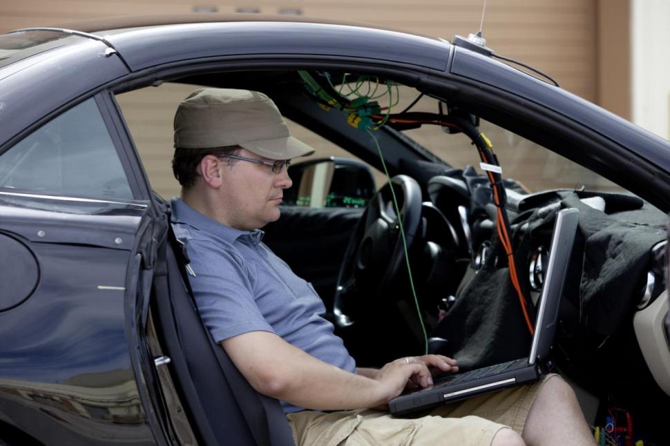 Mercedes SLK 2012, noi imagini şi detalii oficiale 80883