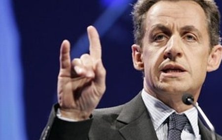 Sarkozy, acuzat că spionează jurnaliştii &quot;incomozi&quot;
