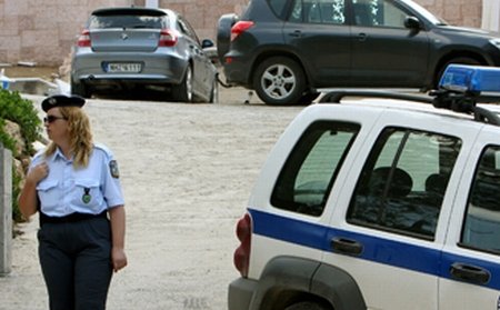 Autorităţile din Grecia au distrus un pachet suspect primit de ambasada Franţei 
