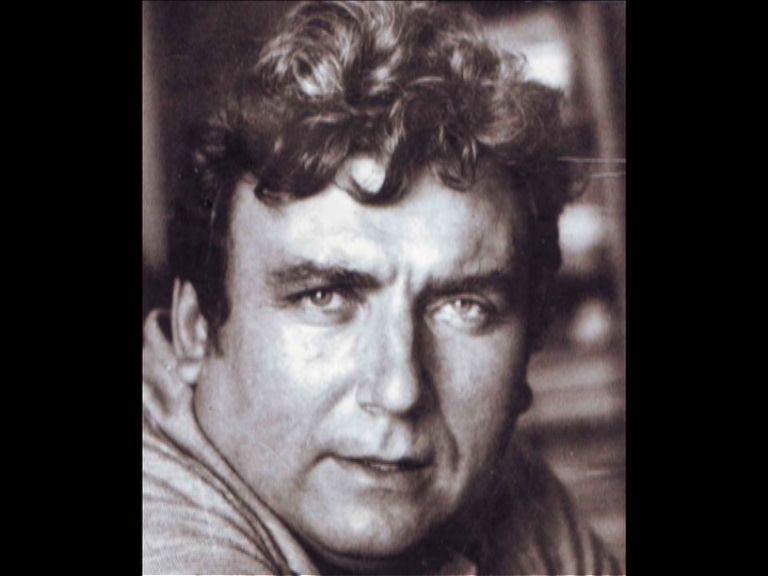 A murit Adrian Păunescu. Ultimul îndemn al poetului: "Purtaţi-vă de grijă, fraţii mei" 81211