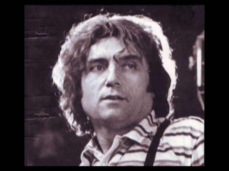 A murit Adrian Păunescu. Ultimul îndemn al poetului: "Purtaţi-vă de grijă, fraţii mei" 81212