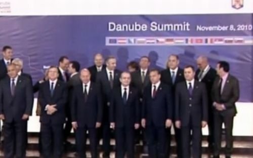 Summit-ul Dunării, la Palatul Parlamentului: 22 de delegaţii din 14 state participă la eveniment
