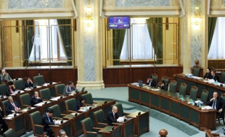 Senatorii au respins cererea lui Băsescu de reexaminare a Legii pensiilor 