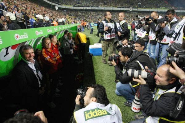Hagi obţine a doua victorie la Galatasaray: Încerc să găsesc soluţii