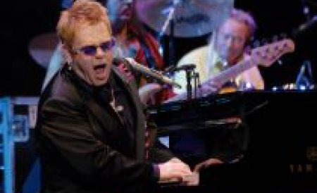 Italia. Concert Elton John, organizat din fonduri europene de 700.000 de euro