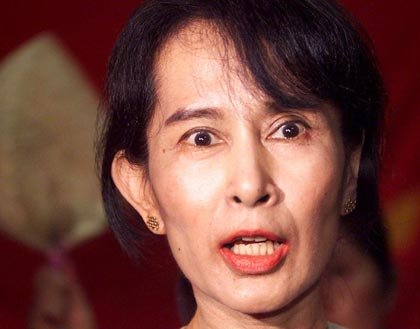 Laureata premiului Nobel pentru pace, Aung San Suu Kyi, eliberată după şapte ani de arest la domiciliu