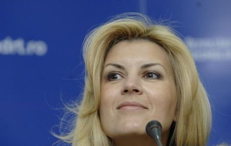 Elena Udrea, singurul candidat la alegerile de azi pentru şefia PDL Bucureşti. Şedinţa a început