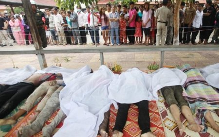 Peste 300 de morţi, în urma unei busculade din capitala Cambodgiei