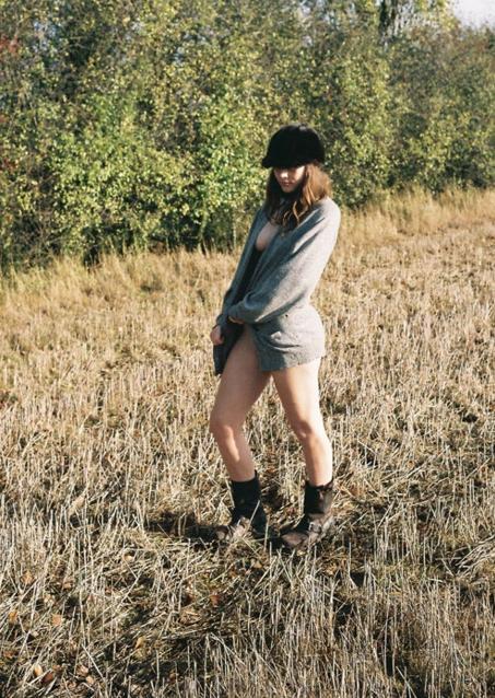 Fotografii provocatoare cu o studentă a Universităţii Cambridge 82658