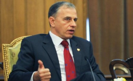 Mircea Geoană: Un proiect de lege adoptat pe angajare neconstituţională nu poate fi legal
