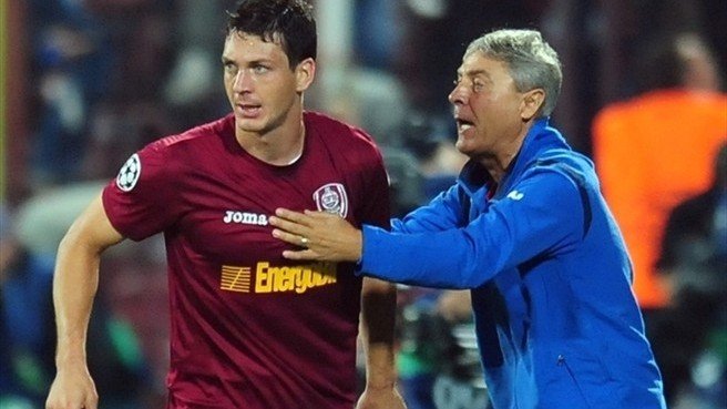 Mureşan: Cârţu rămâne pe bancă la meciul cu Steaua, dar plăteşte singur amenda de la UEFA