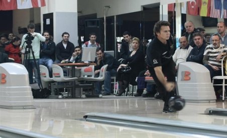 Primul turneu internaţional de bowling din România şi-a desemnat campionii