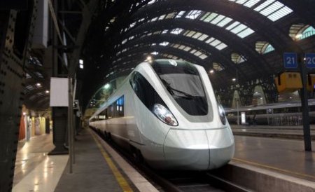 China. Un tren de pasageri a atins 486 de kilometri la oră