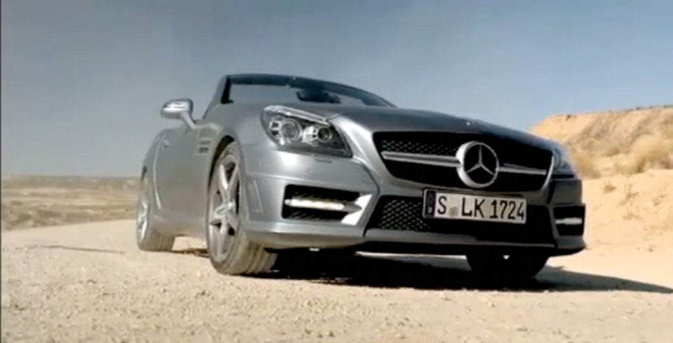 Mercedes SLK 2012, prezentat într-un clip publicitar