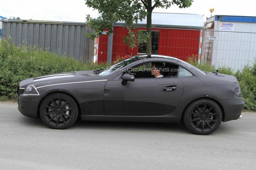 Mercedes SLK 2012, prezentat într-un clip publicitar 83343