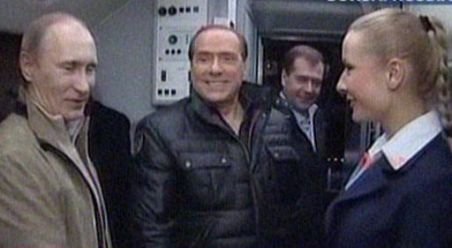 Putin, Medvedev şi Berlusconi - întâlnire la un biliard şi un film