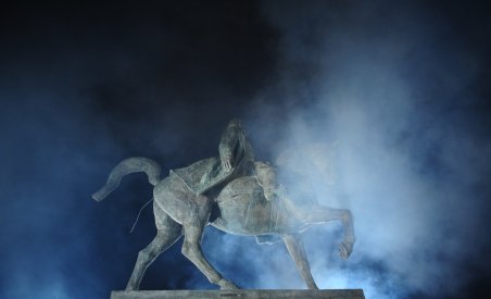 Statuia lui Carol I, inaugurată în Piaţa Palatului Regal în prezenţa familiei regale