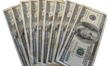 Americanii au tipărit sute de milioane de bancnote cu greşeli