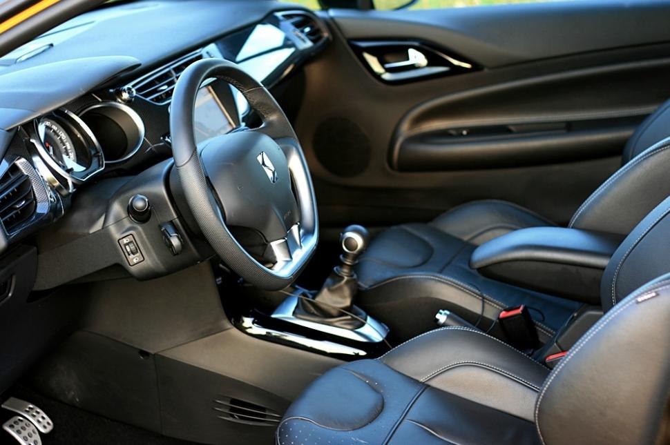 Citroën DS3, desemnat „Maşina TopGear a Anului” 83609