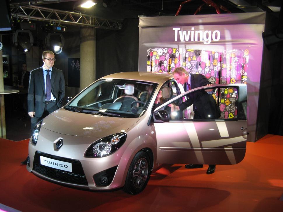 Noul Renault Twingo şi ediţia limitată Twingo Miss Sixty, lansate oficial în România 83667
