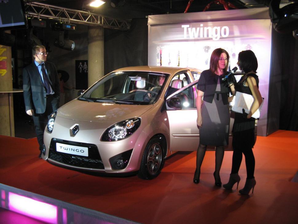 Noul Renault Twingo şi ediţia limitată Twingo Miss Sixty, lansate oficial în România 83668