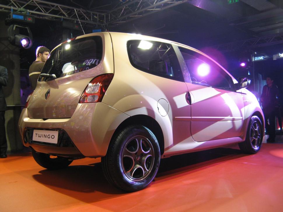 Noul Renault Twingo şi ediţia limitată Twingo Miss Sixty, lansate oficial în România 83677