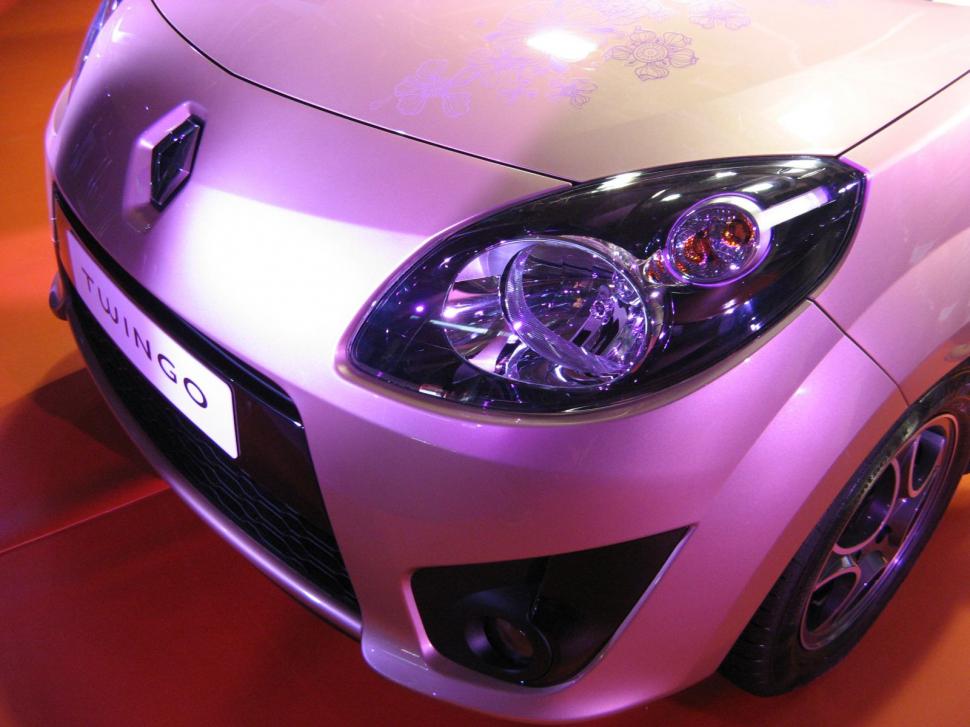 Noul Renault Twingo şi ediţia limitată Twingo Miss Sixty, lansate oficial în România 83693