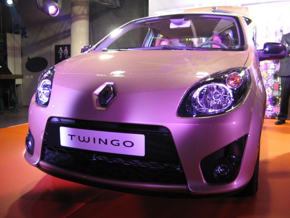 Noul Renault Twingo şi ediţia limitată Twingo Miss Sixty, lansate oficial în România 83694