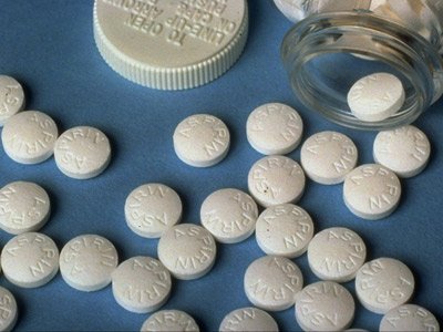 Studiu: O aspirină pe zi reduce riscul deceselor cauzate de cancer