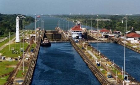 Canalul Panama, închis temporar din cauza inundaţiilor
