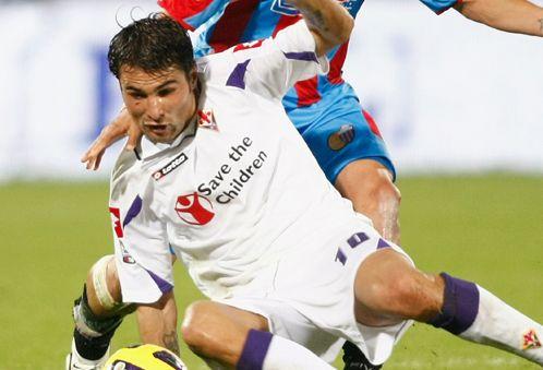 Mutu vrea să îşi încheie cariera la Fiorentina, în 2014