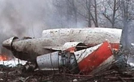 Anchetator: Prăbuşirea avionului prezidenţial polonez la Smolensk, cauzată de 12 factori 