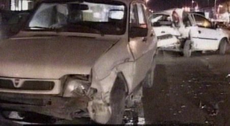 Infotrafic. O femeie călcată pe trecere şi patru maşini avariate, în două accidente din Constanţa