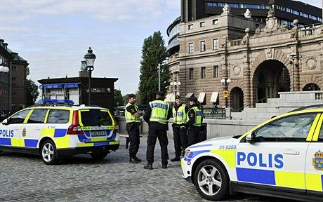 Suedia. Un mort şi doi răniţi, într-un atac terorist cu dublă explozie